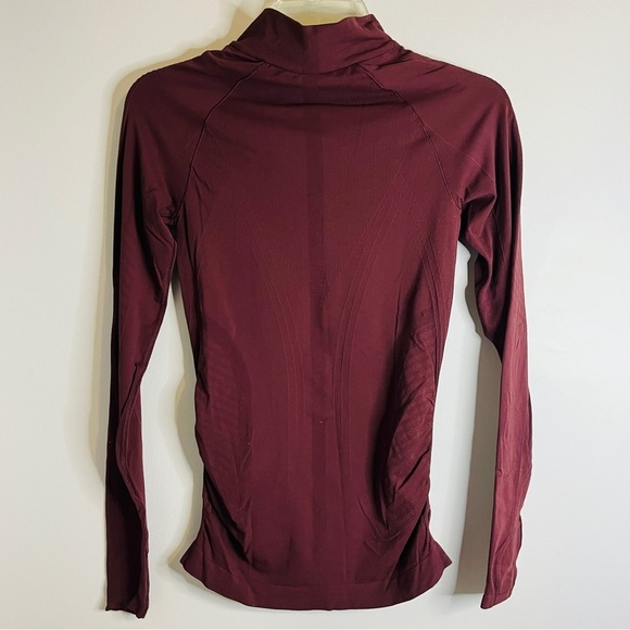 🏷️ 2/$20 Athleta Plum 1/4 Zip Pullover - Picture 6 of 7